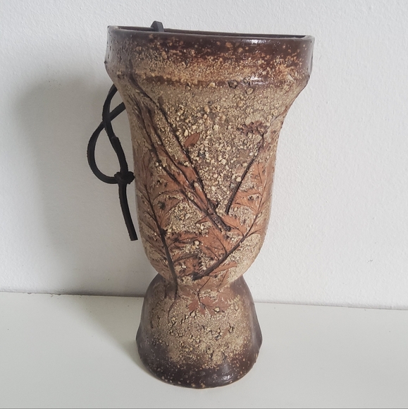 Ceramic Wall Pocket Planter - Picture 1 of 6